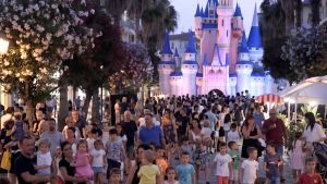 Notte biancorosa per i bambini: un weekend di giochi
