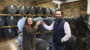 El primer whisky de malta asturiano empieza a brotar tras una odisea administrativa frustrante: 