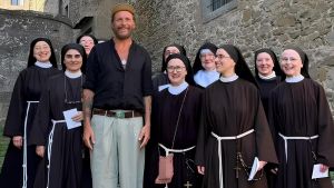 Il legame tra Jova e le clarisse: 