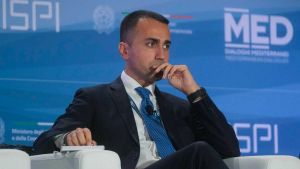 Di Maio prepara il ritorno. Intanto accumula incarichi: a dicembre all’Onu