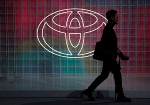 Tesla vs Toyota Stock Showdown: Which Automaker Offers Better Buy Opportunity in 2026