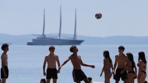 Lo Yacht A deve fare il “tagliando”, è sfida tra Trieste e Genova: la sua gestione è già costata 40 milioni di euro