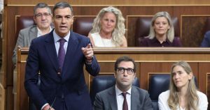 Feijóo y Sánchez finiquitan la tregua del Papa con la 'gestapillo' de Leire, P.S., M. Rajoy y las sedes pagadas en B: 