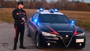 Fa la spesa al supermercato: anziana derubata della pensione
