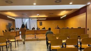 Trata de escapar de la policía en un patinete y termina condenado por tráfico de drogas en Gijón