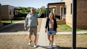 Book­in­ger­ne strøm­mer ind til nye fe­ri­e­hu­se: - Lige så meget en ud­vik­ling af byen...