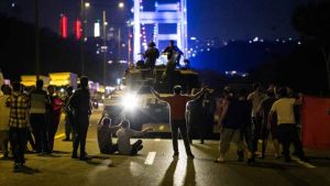 15 Temmuz Neden Kontrollü Darbe Olamaz: Entropi İlkeleri Çerçevesinde bir Analiz