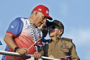 Fugindo da ditadura, cubanos pagam coiotes para chegar a Roraima