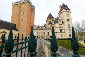 Le château de Pau dans la tourmente