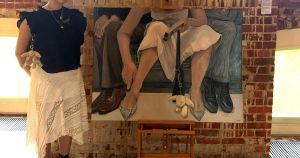 Norfolk artist quits jobs to paint full time after 'manspreading' picture goes viral