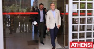 Προεκλογικές συγκρούσεις για τρεις σε θολό τοπίο