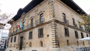 Ratifican una condena de 11 años para un joven por agredir sexualmente a su hermanastra de 9 años en Gijón: es su segunda condena por delitos sexuales y la segunda agresión que sufre ella
