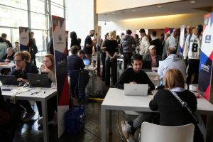 Abans de cercar el talent a fora, per què no mirem a dins?