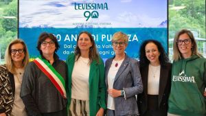 Il traguardo del marchio Levissima: si brinda con l’acqua minerale ai 90 anni dello stabilimento