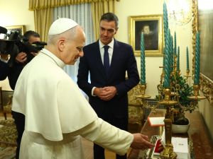 Victor Entrialgo: «Moral y eficiencia. Visita Papa León XIV»