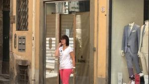 Souvenir, si accende il dibattito. Arriva la stretta del Comune: 