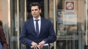 El juez autoriza a la UCO rastrear las cuentas de González Amador por sus negocios con el grupo Quirón