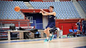 El capitán del Alimerka Oviedo Baloncesto se queda en casa: Raúl Lobaco renueva con el equipo asturiano
