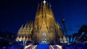 Catalunya es desperta impressionada, orgullosa i emocionada després de l'espectacular celebració a la Sagrada Família