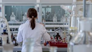 Laboratori di analisi, Federbiologi: «Serve dialogo con la Regione Campania o il settore andrà al collasso»