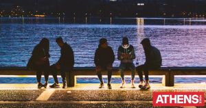 Gen Z: Μία γενιά που δεν εγκαταλείπει την πολιτική, αλλά τους παραδοσιακούς της θεσμούς