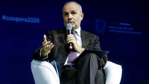 Schillaci sconfessato. Chiedeva “una quadra” sulla sua riforma. Ma la destra ha preferito rituffarsi nel processo alla pandemia