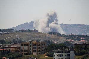 Ο πόλεμος τροφοδοτεί ένα παγκόσμιο σοκ χρέους