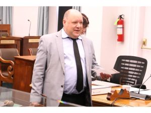 COMMENTARY: P.E.I. premier best stay off the road to Wellington