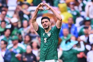 ¡Cayó el segundo! Raúl Jiménez rompe en llanto tras marcar su primer gol en un Mundial