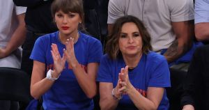 Taylor Swift sitting courtside at the Knicks’ historic win proves she’s the most powerful person in sports