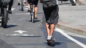 Monopattino e obbligo di casco: a Bibione scattano le prime quindici multe