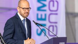 Siemens-Energy-Chef warnt vor Rückstand bei Rechenzentren