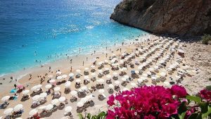 Turizmde mesafeli samimiyet ve misafir ilişkileri