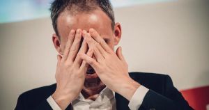 Présidentielle 2027 : pour donner «envie», Raphaël Glucksmann va devoir prendre des risques
