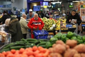 VS-consumentenvertrouwen veert op nu benzineprijzen dalen