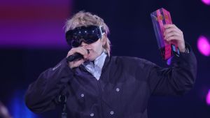 Kostenloser Auftritt von Ski Aggu in Berlin lockt viele Fans