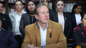 Quiroga desmiente a Paz, rechaza comisión y denuncia cargos sellados contra Morales en EE. UU.