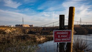 Ayuso condena al desecado y destrucción a las lagunas de Ambroz