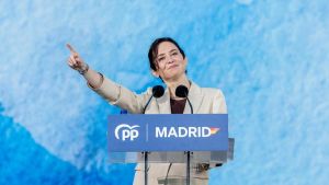 Isabel Díaz Ayuso, cómo robarle el destino a Vox