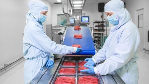Bresaola, filiera in equilibrio: export e rincari salvano i conti