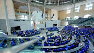Bundestag spart bei Diäten - einige Länder erhöhen