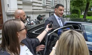 Parlamentarni valjar in pripravljena strategija