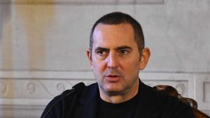 “Sediamoci tutti attorno a un tavolo”, dice Spadafora a Onorato e a Ruffini, guardando a Salis e a Renzi