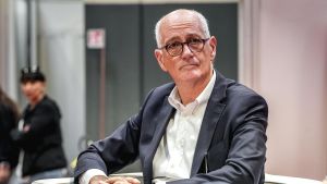 L’ex capo della polizia Gabrielli: “Sicurezza è integrazione”. E si ‘candida’ al Viminale