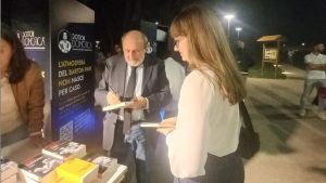 Lezione spettacolo di Galimberti tra amore, empatia e follia ai tempi della tecnica