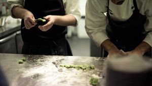 Vi snak­ker om grøn mad, mens vi druk­ner os i kødsovs: Vi mang­ler pro­fes­sio­nel hjælp
