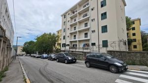 Si fingono carabinieri e derubano un’anziana: ennesima truffa a Trieste