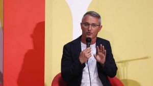 Petizione contro Eshkol Nevo, firma pure il vescovo: 