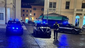 Montebelluna, blitz della polizia locale: fermati un pusher e un irregolare