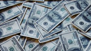 Dollars under the mattress, the holy grail of Argentine governments